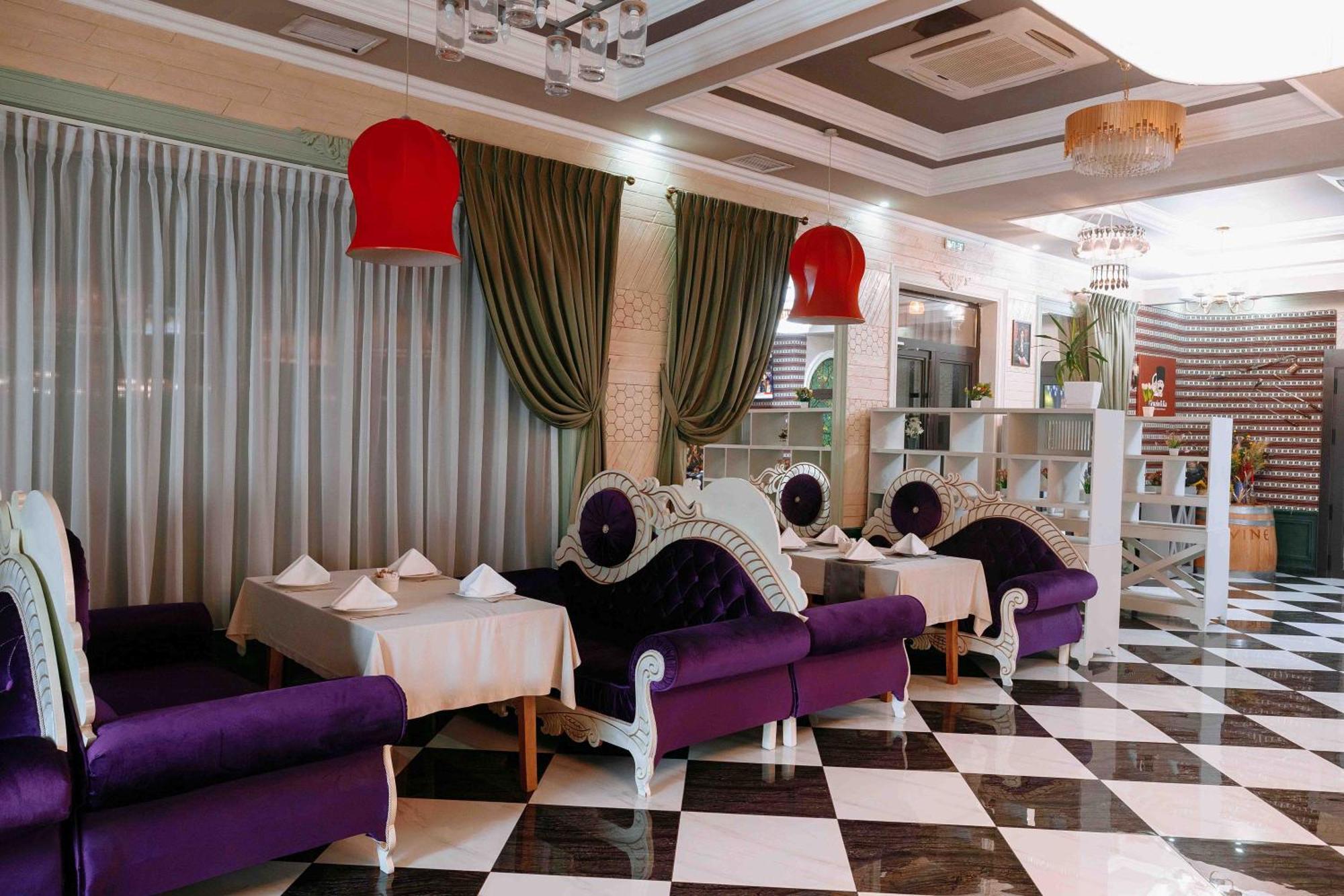 Hotel Ramada By Wyndham Szymkent Zewnętrze zdjęcie